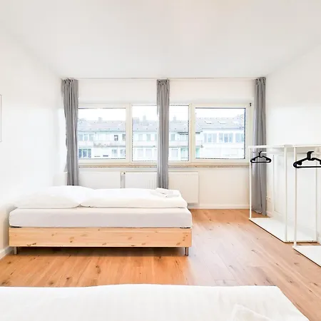 Tolstov - With 4 Or 5 - 15 Min Messe Dus & 10 Min Old Town Dus Apartment *